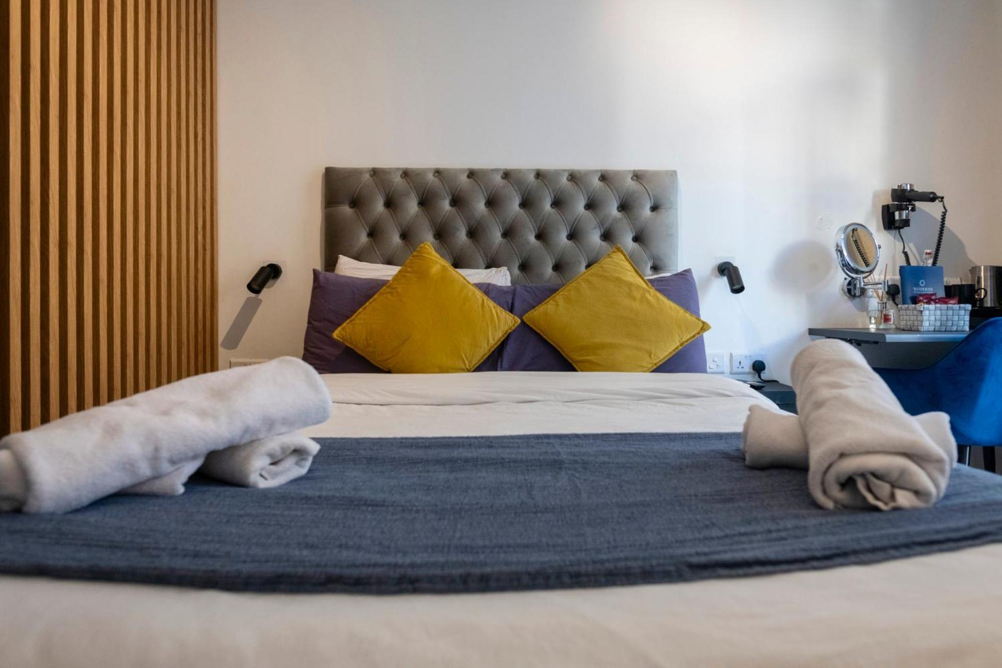 Mandera'S Boutique Suites & Dorms Valletta Exterior photo