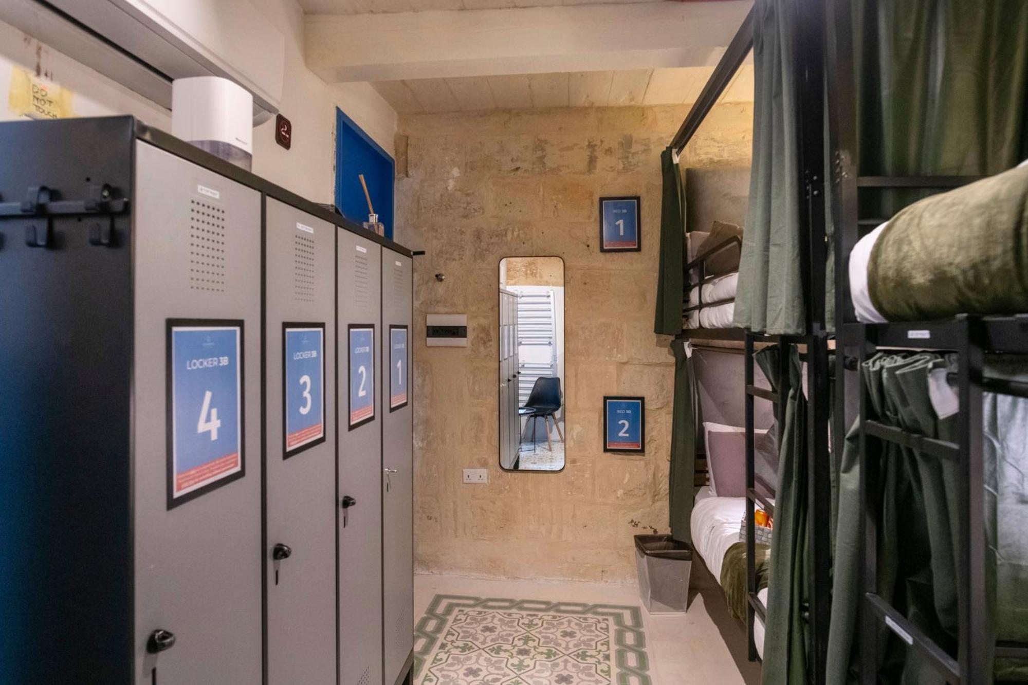 Mandera'S Boutique Suites & Dorms Valletta Exterior photo